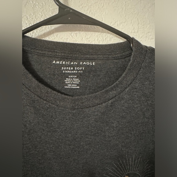 American Eagle Medium Super Soft Tee - Picture 3 of 4